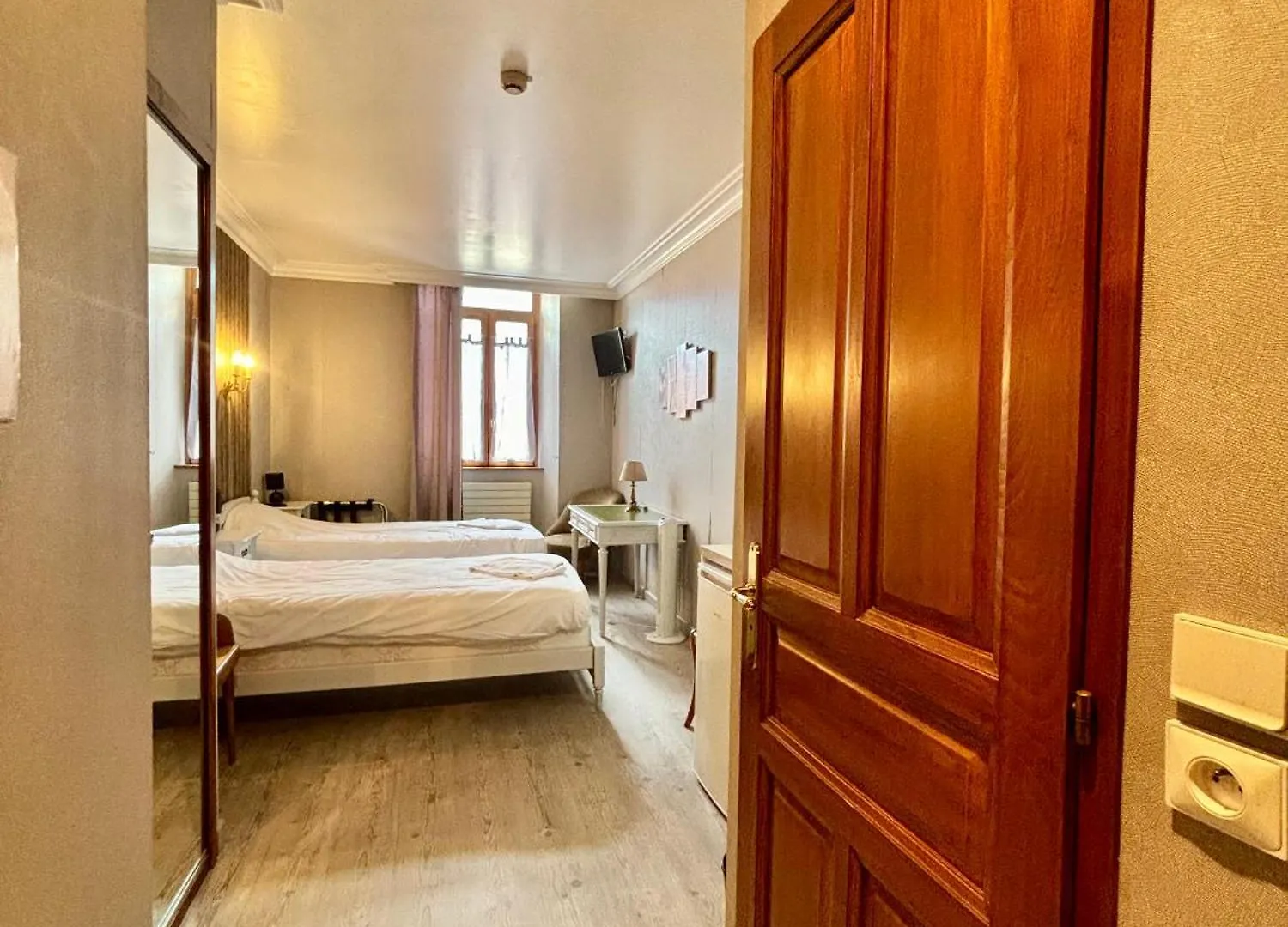Albert 1Er Albertville Hotel